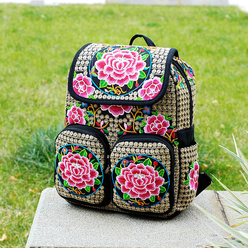Ethnic Style Embroidery Flower Women display picture 1