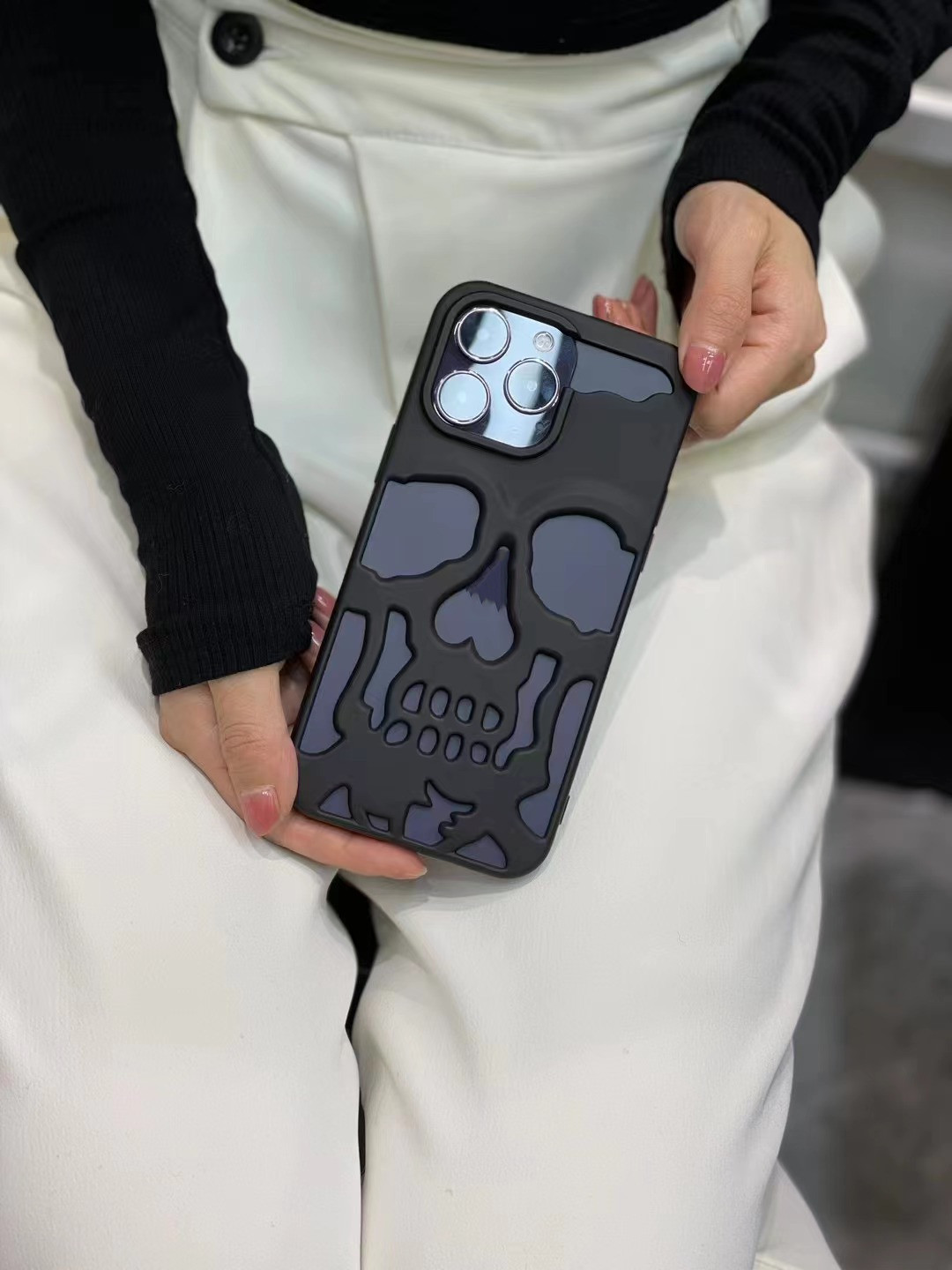 Luxury Plating 3D Skull Phone Case For I-Phone 15 Pro Max Plus Breathable Glossy